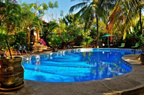 Отель Suites La Hacienda  Пуэрто-Эскондидо